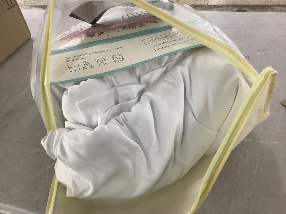 Fabric Backdrop, White, Unknown Size - Image 2 - Lot 726