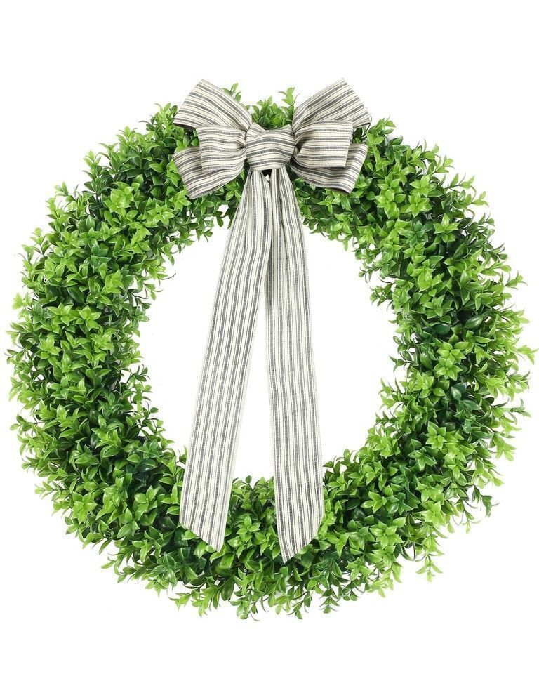 32" Artificial Boxwood Wreath - Image 1 - Lot 307