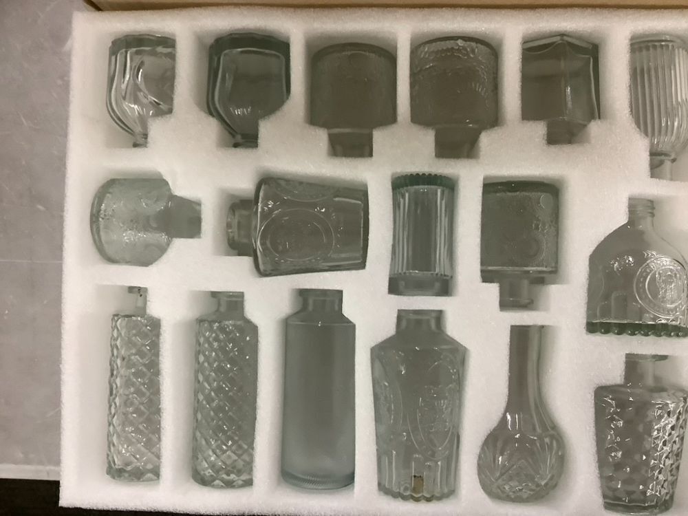 Glass Bud Vases, 32 pc - Image 5 - Lot 412