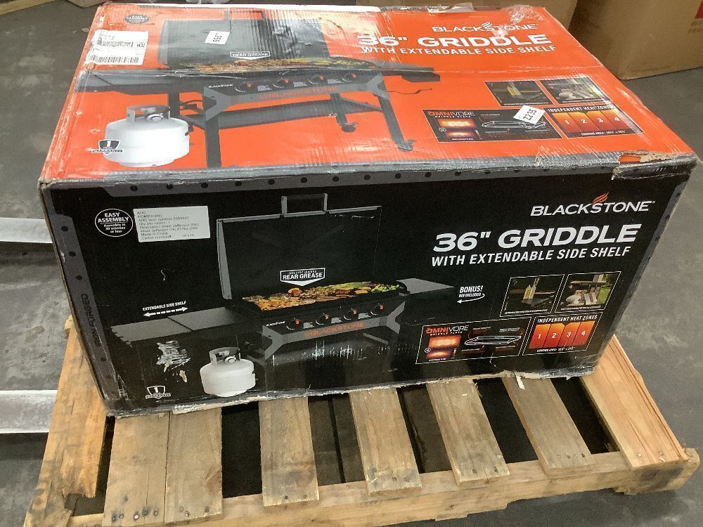 Blackstone 4-Burner Liquid Propane Outdoor Griddle with Hood in Black - Image 4 - Lot 8JF