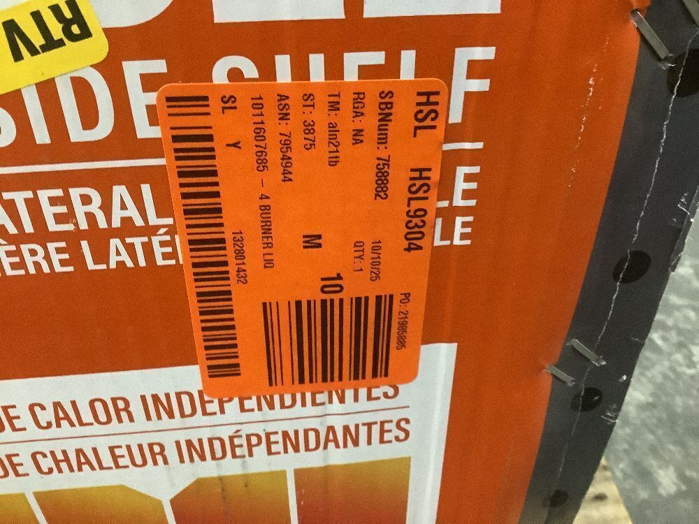 Blackstone 4-Burner Liquid Propane Outdoor Griddle with Hood in Black - Image 7 - Lot 8JF