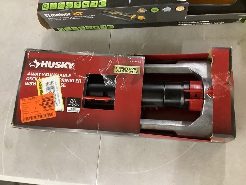 Lot of (2) Oscillating Sprinklers - Image 4 - Lot 763