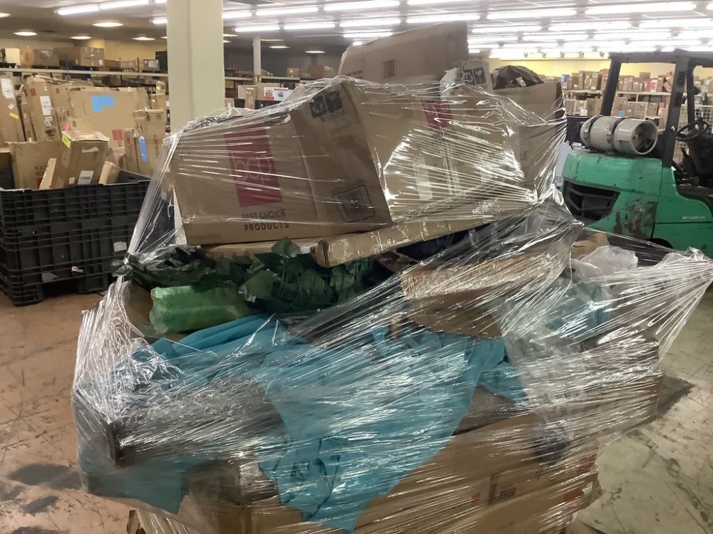Salvage Pallet. Items Will Be Damaged and Incomplete. - Image 4 - Lot 766