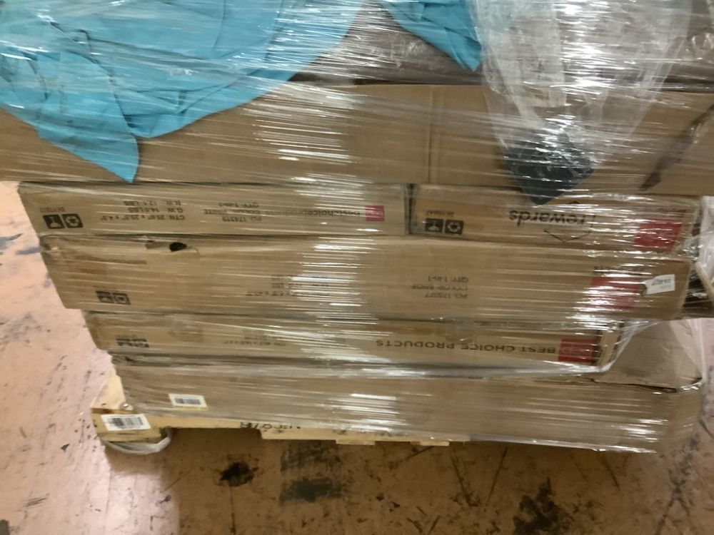 Salvage Pallet. Items Will Be Damaged and Incomplete. - Image 6 - Lot 766
