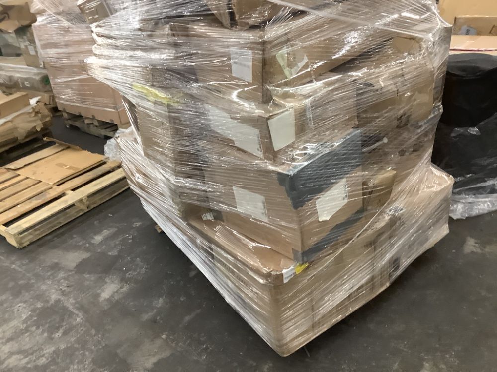 Salvage Pallet. Items Will Be Damaged and Incomplete. - Image 2 - Lot 770