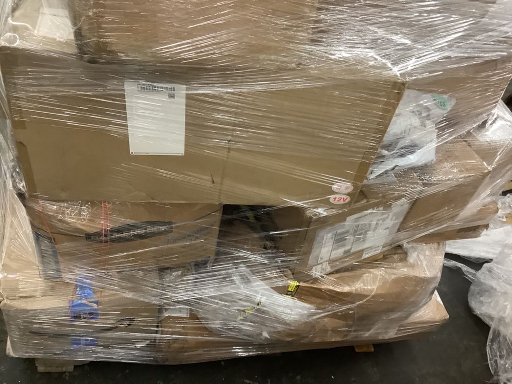 Salvage Pallet. Items Will Be Damaged and Incomplete. - Image 6 - Lot 770