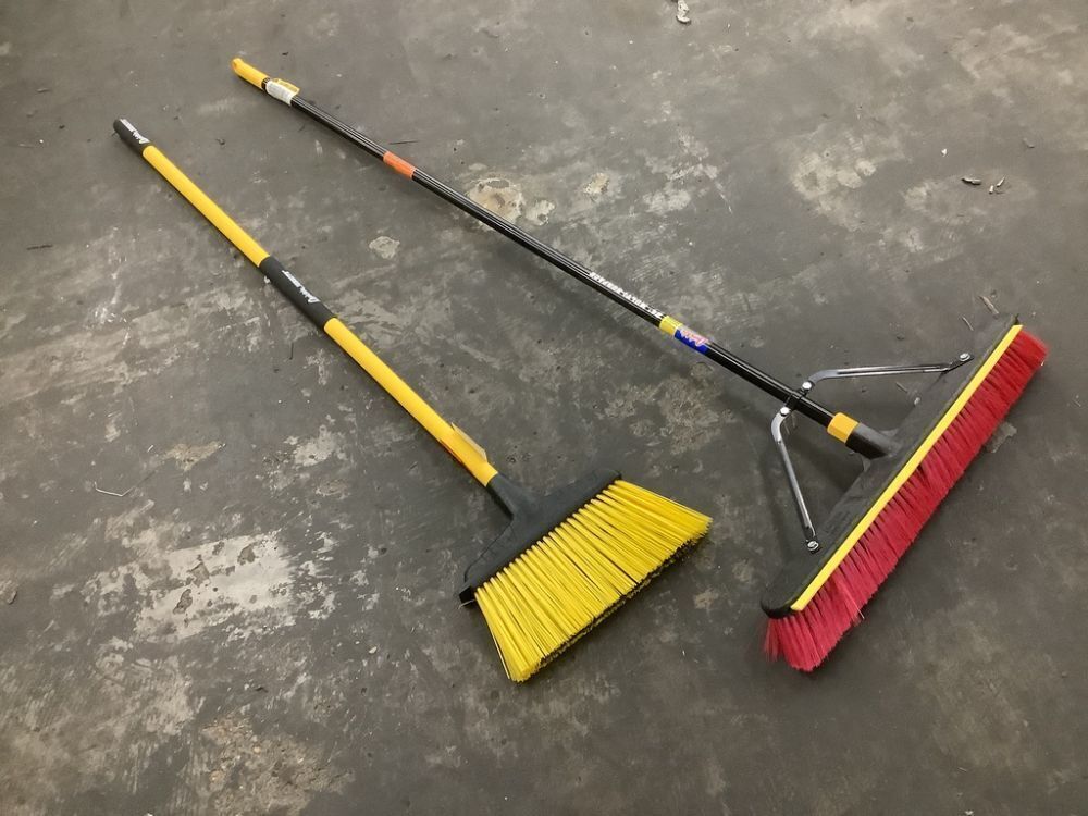 Lot of (2) Brooms - Image 1 - Lot 668JF