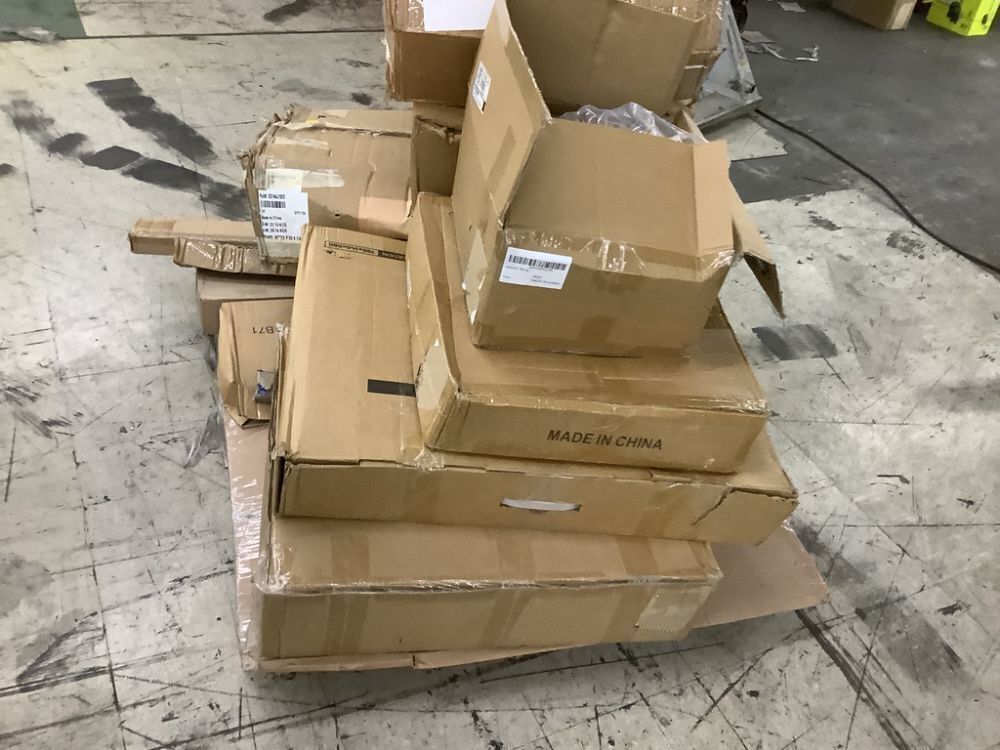 Pallet of Auto Parts & Accessories - Uninspected - Image 4 - Lot 670