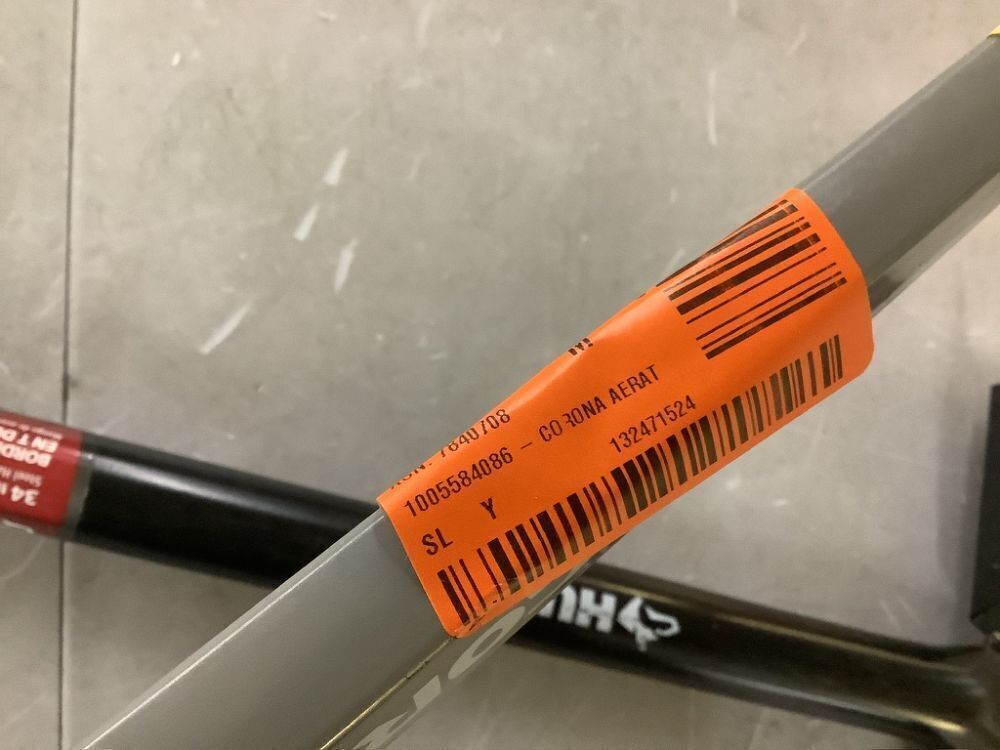 Husky 34 in. T-Handle Edger & Corona MAX YardBREATHER Aerator with Auto-Eject 3.5 in. Soil Plugs - Image 5 - Lot 771JF