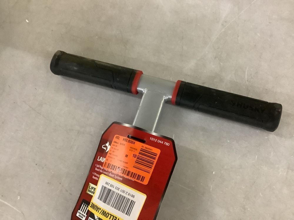 Husky 41 in. Manual Lawn Aerator with 4 Prongs and Large Stepper - Image 4 - Lot 775JF