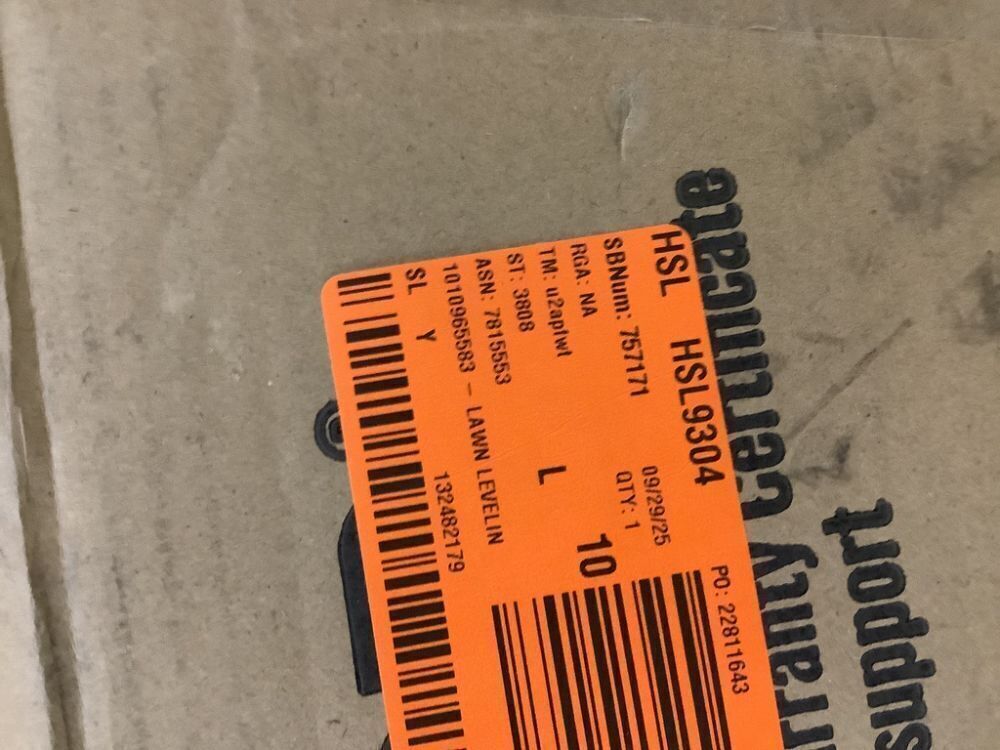 Lawn Leveling Rake 30 in. x 10 in with 78 in. Steel Extended Handle - Image 4 - Lot 777JF