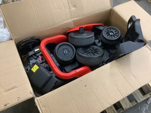 24-Volt Kids Ride On Drift Car Electric Go Kart - For Parts or Repair - Lot 664JF