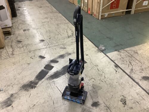 Shark Performance DuoClean PowerFins Lift-Away Bagless Corded HEPA Upright Vacuum Cleaner - Lot 676JF