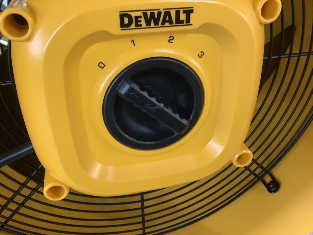 DEWALT 16 in. Yellow 3 Speed Drum Fan - Only Works on High Setting 3 - Image 3 - Lot 678JF