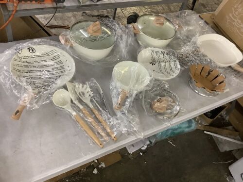 Pots & Pans Set - Lot 167JF