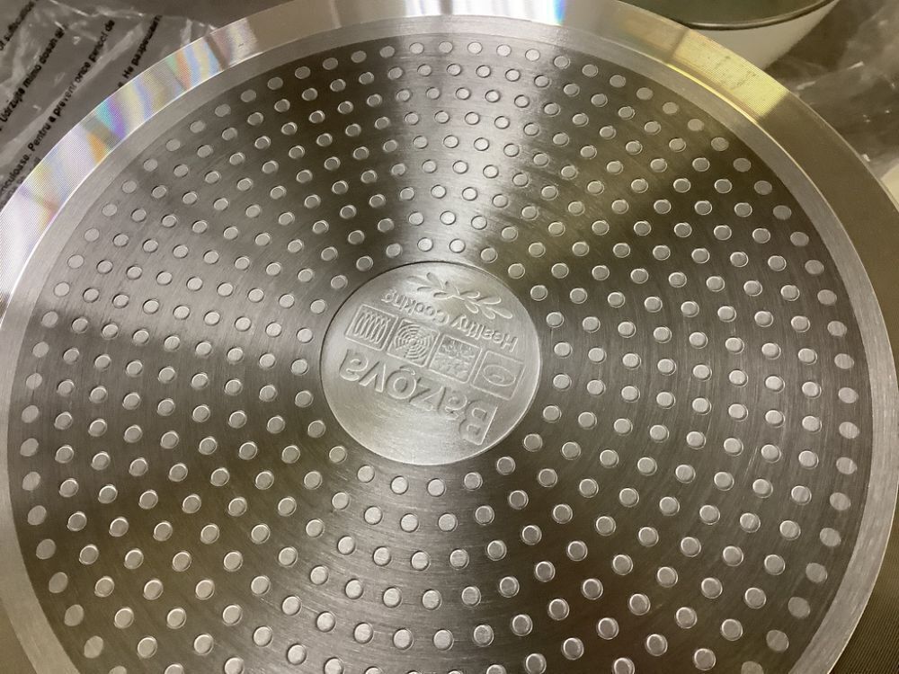 Pots & Pans Set - Image 3 - Lot 167JF