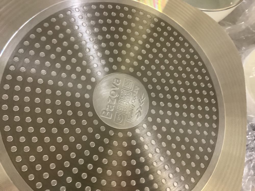 Pots & Pans Set - Image 6 - Lot 167JF