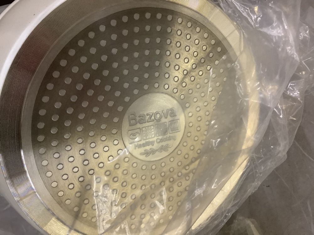 Pots & Pans Set - Image 9 - Lot 167JF