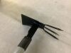 Corona ComfortGEL Extended Reach Garden Hoe and Cultivator - Thumbnail 5
