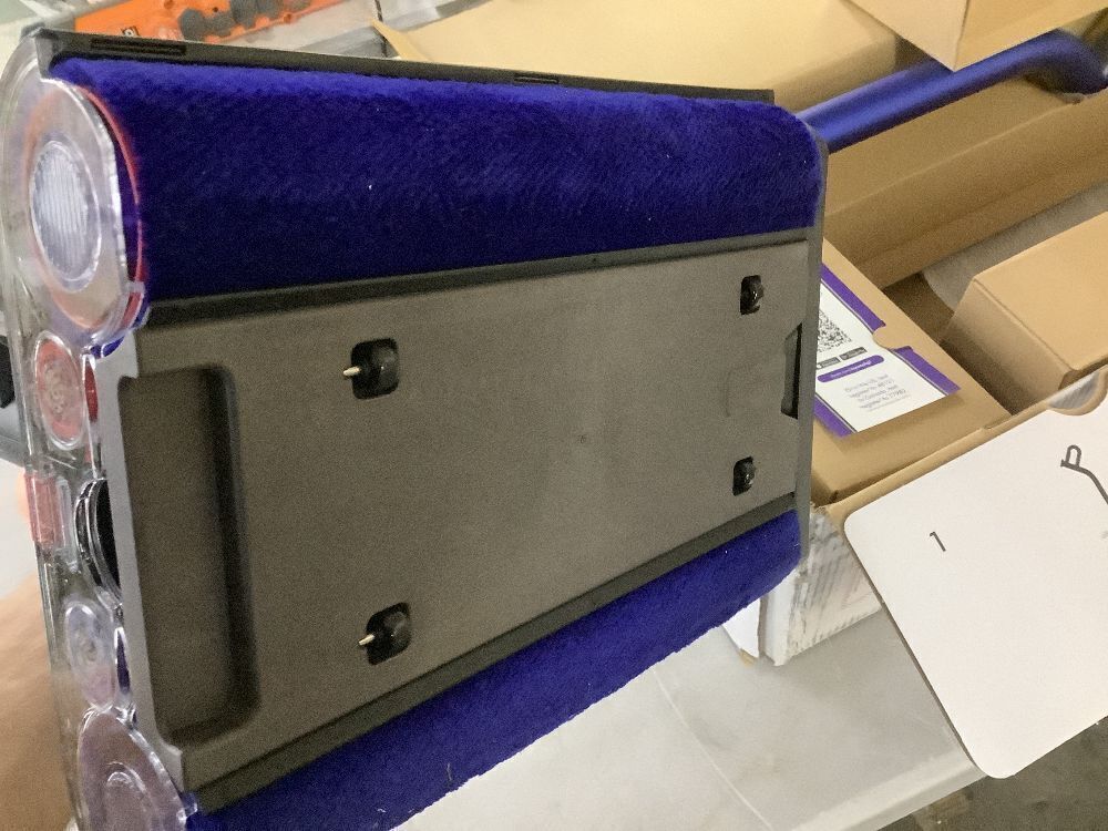 Dyson Wash G1 Wet Cordless Hard Floor Cleaner in Matte Black/Ultra Blue with Microfiber Motorized Rollers - Image 6 - Lot 21JF