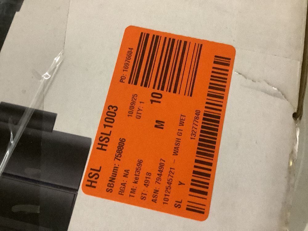 Dyson Wash G1 Wet Cordless Hard Floor Cleaner in Matte Black/Ultra Blue with Microfiber Motorized Rollers - Image 11 - Lot 21JF