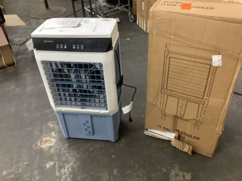 3450 CFM Indoor/Outdoor Portable Evaporative Cooler for 1000 sq. ft., 3-Speed Air Cooler with 11 Gallon Tank - Lot 171JF
