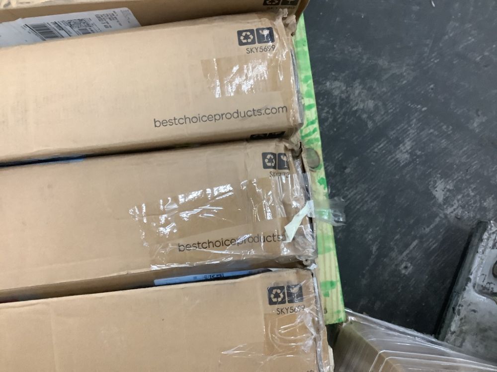 Lot of (6) 7.5' Patio Umbrellas - Uninspected - Image 4 - Lot 561