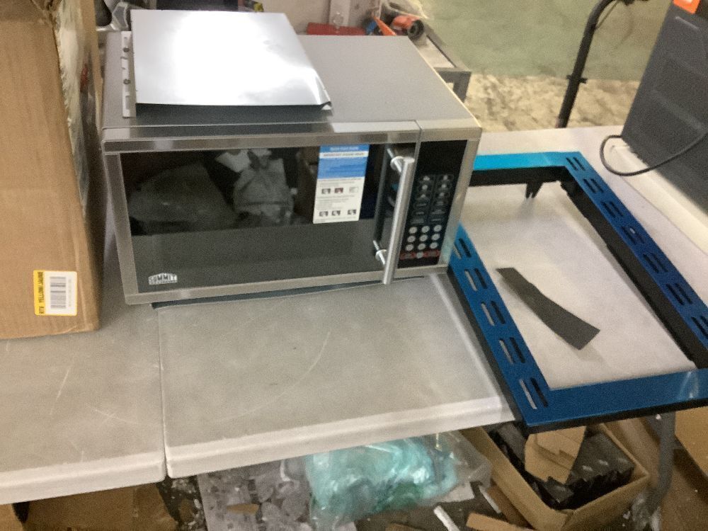 Summit Appliance 0.9 cu. ft. Built-In Microwave in Stainless Steel - Image 2 - Lot 27JF
