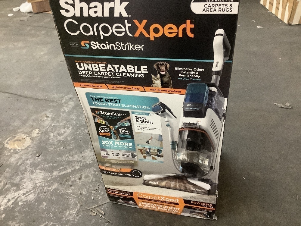 Shark Corded Carpet Expert with Stain striker pet deep carpet cleaner, built-in spot stain cleaner, shampooer - Image 3 - Lot 26JF