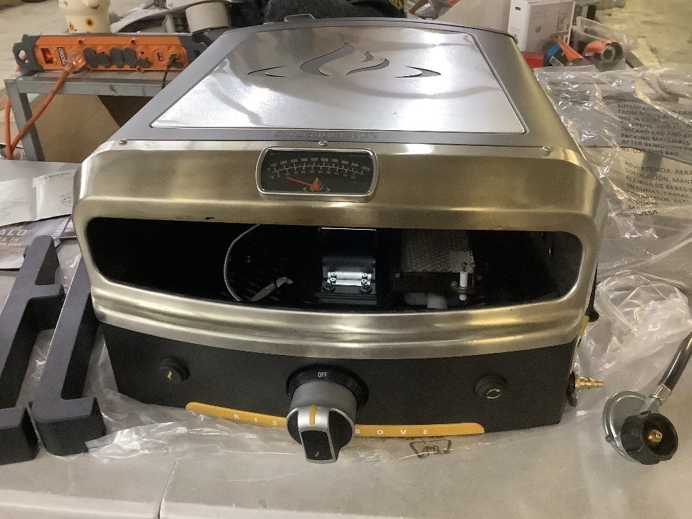 HALO Versa 16 Dual-Burner Propane Outdoor Pizza Oven - Missing Tray Assembly and A/C Adapter - Image 2 - Lot 104JF