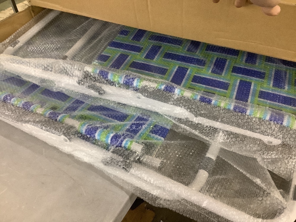 Karl Home Metal Frame Blue and Green Beach Chair (2-Pack) - Image 3 - Lot 308JF