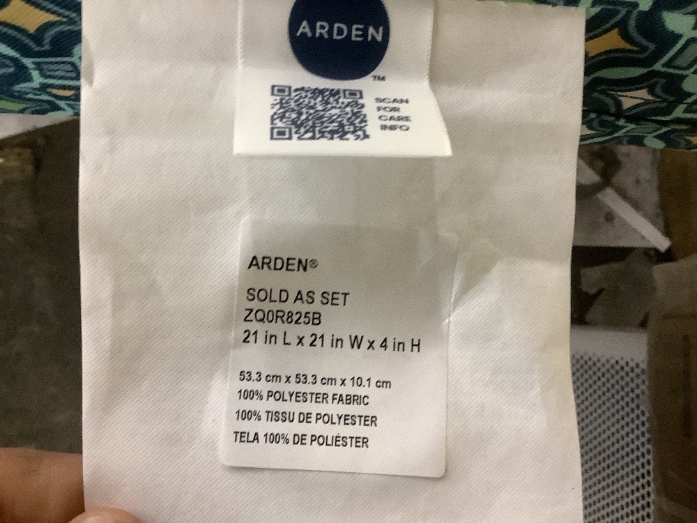 Lot of (2) 21 in. x 21 in. Alana Tile Outdoor Dining Chair Cushiona - Image 6 - Lot 309JF