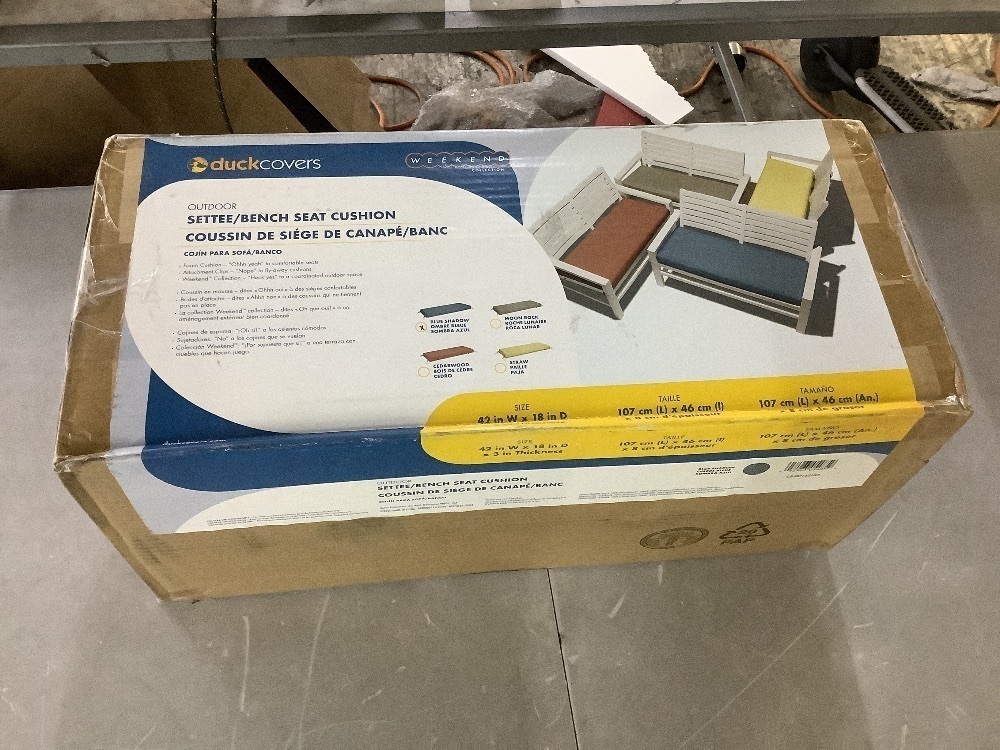 Duck Covers Weekend Water-Resistant Outdoor Bench Cushion, 42 x 18 x 3 Inch - Image 2 - Lot 310JF