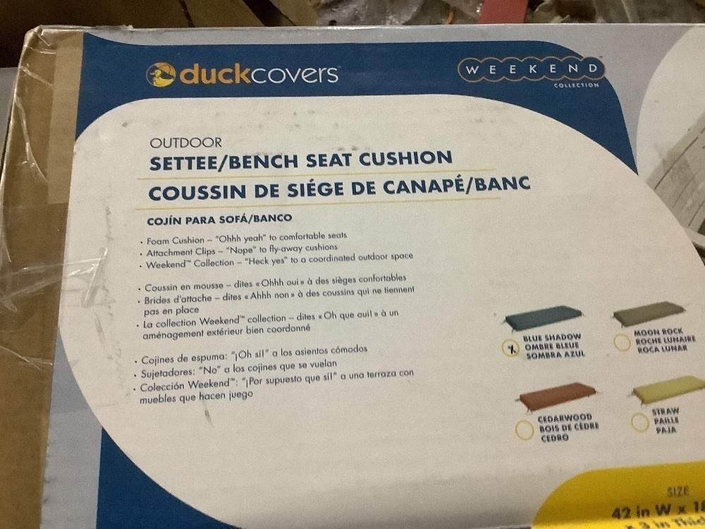 Duck Covers Weekend Water-Resistant Outdoor Bench Cushion, 42 x 18 x 3 Inch - Image 3 - Lot 310JF
