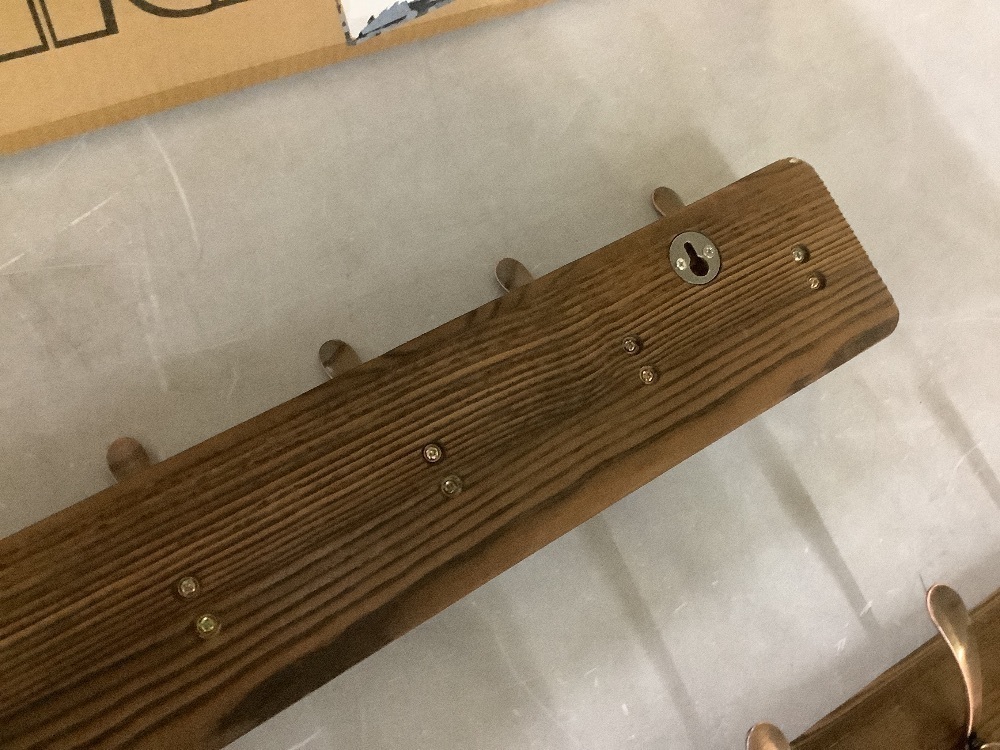 Lot of (2) 38 in. Wall Hooks - Image 5 - Lot 217