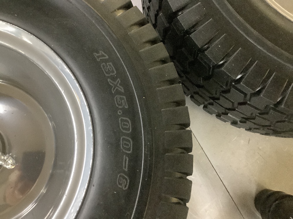 13 x 5.00-6 Flat Free Tire and Wheel Assemblies (2 Pack),13 x 5 x 6 Solid Rubber Tires - Image 5 - Lot 219