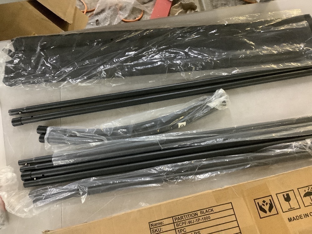 CHOSENM Room Divider, 4 Panel Folding Privacy Screens with Wide Feet, 6 Ft - Image 4 - Lot 715