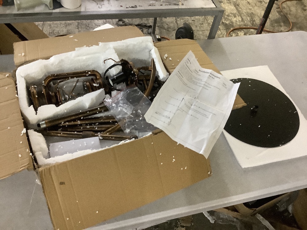 beaysyty Farmhouse Adjustable Floor Lamps with Tray and Lantern - Image 2 - Lot 718