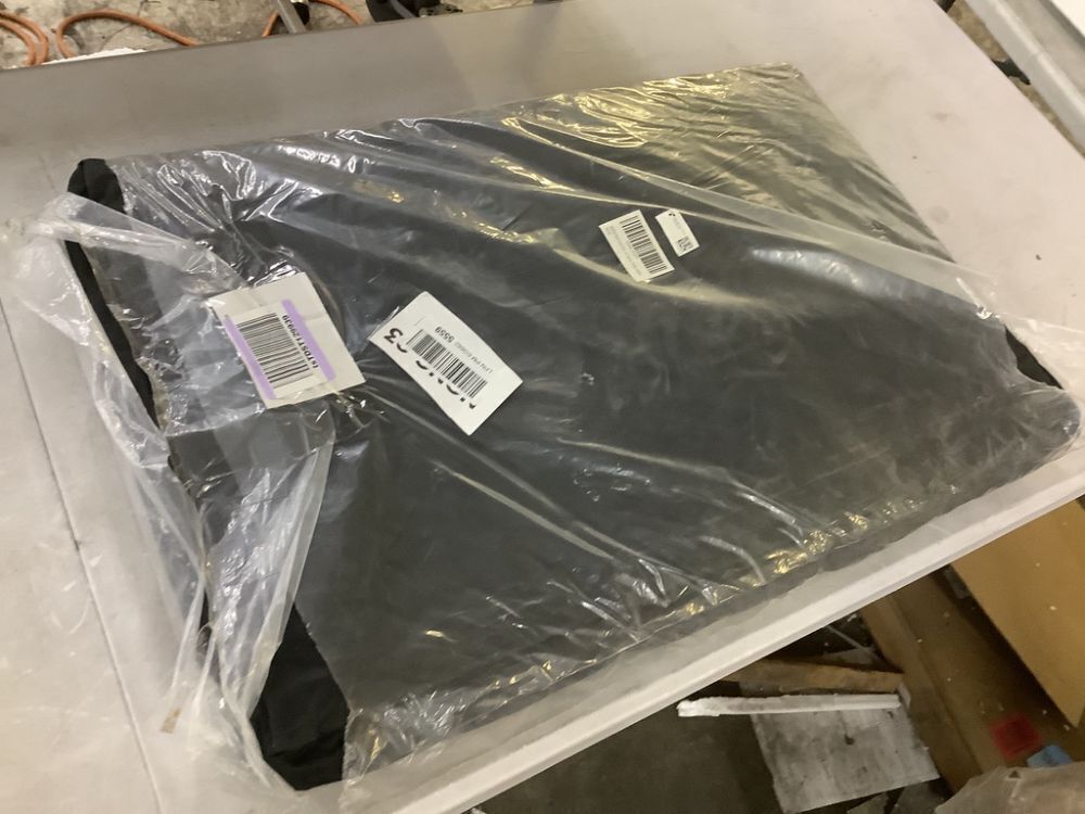 Back Seat Extender for Dogs - Image 2 - Lot 272JF