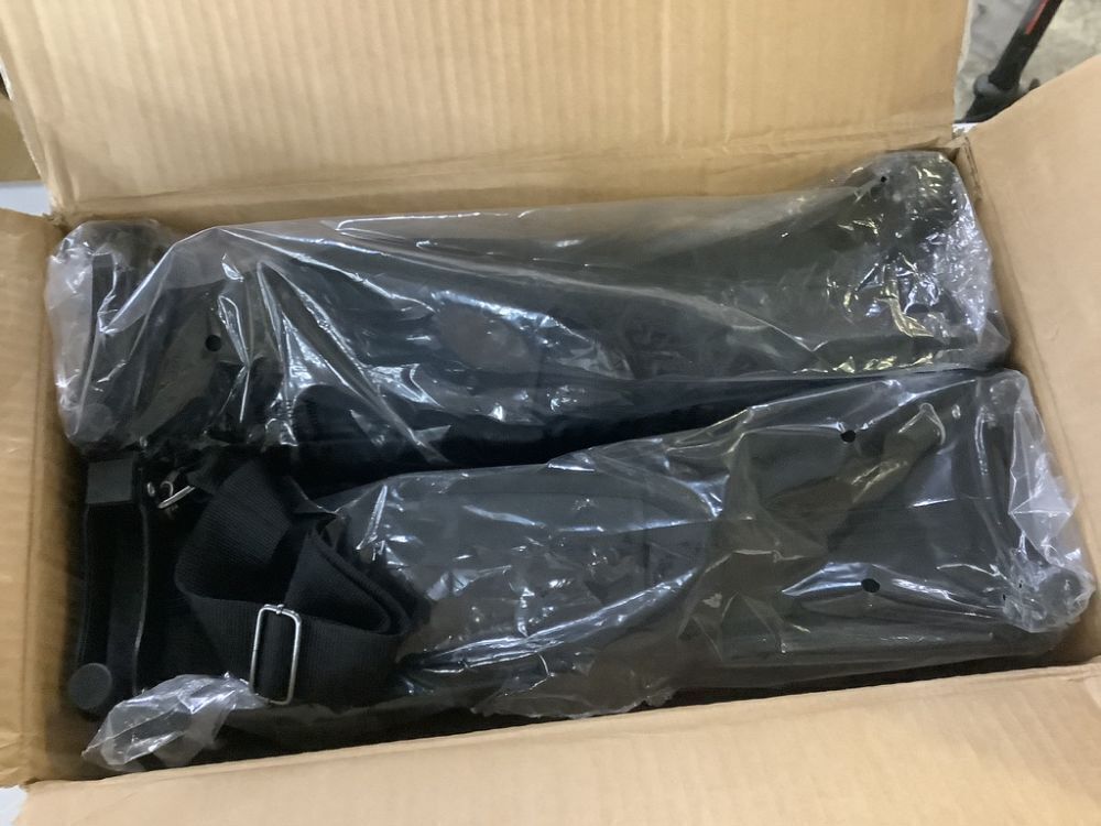 Kaganoon Stadium Seats with Back Support, 2 Pack - Image 4 - Lot 273