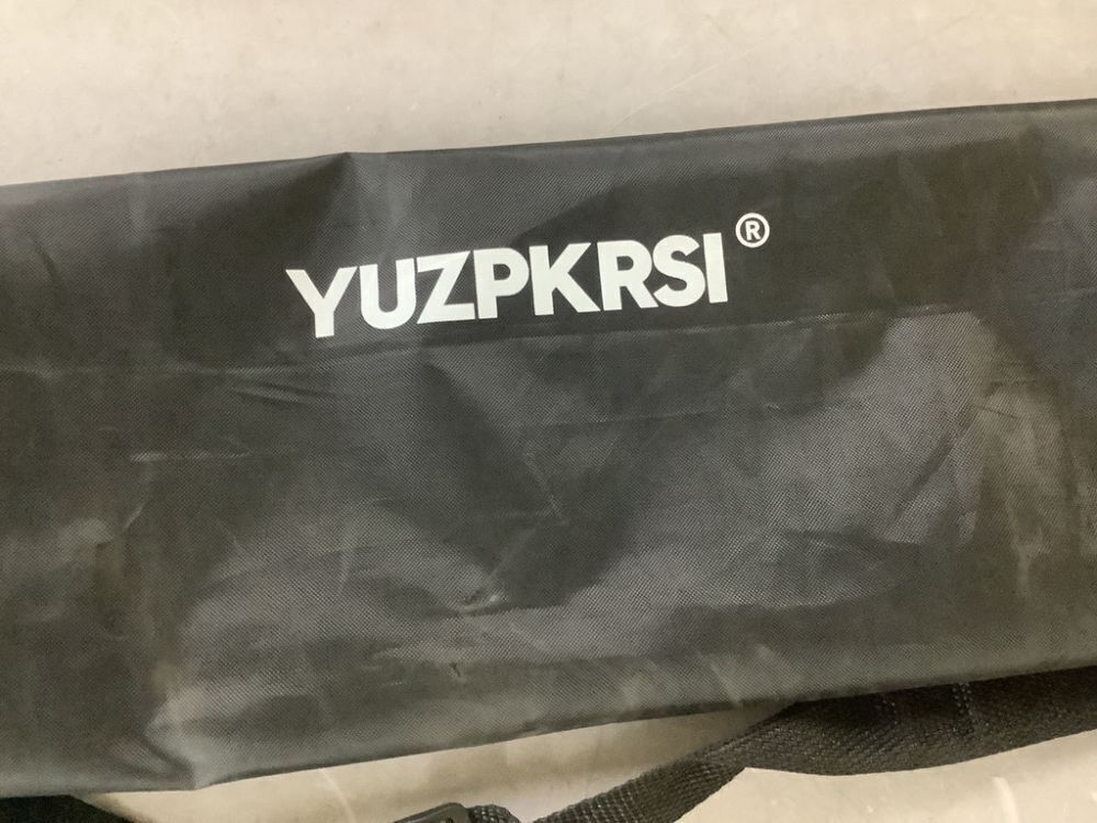 Portable Table Top Poker Mat - Image 4 - Lot 468JF