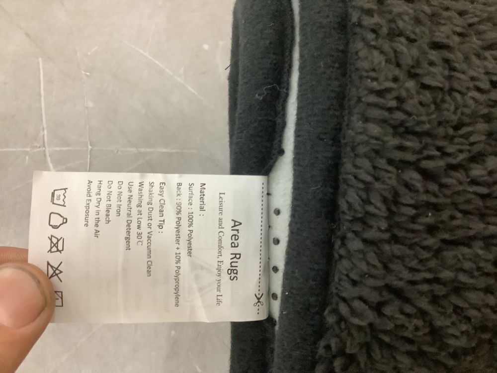 Area Rug, 5' x 7' - Image 3 - Lot 467JF