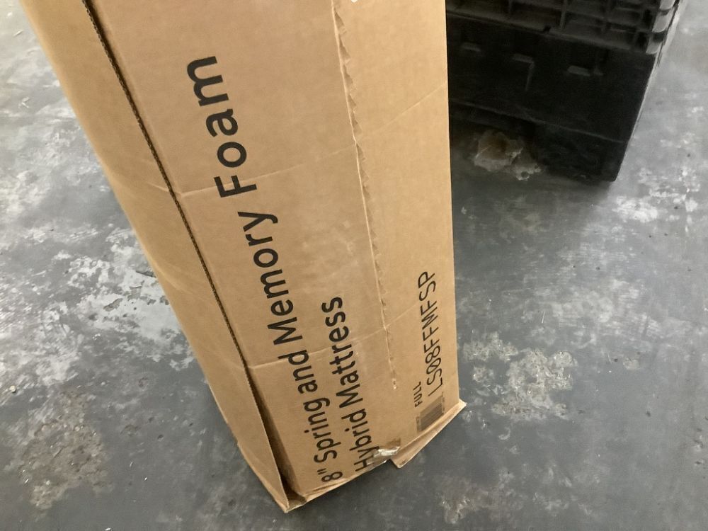 Linenspa 8 Inch Memory Foam and Spring Hybrid Mattress, Full - Image 4 - Lot 478JF