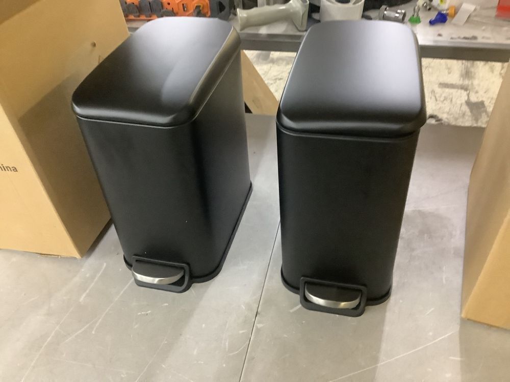Lot of (2) Small Step Trash Cans - Lid Crooked on One - Image 2 - Lot 368