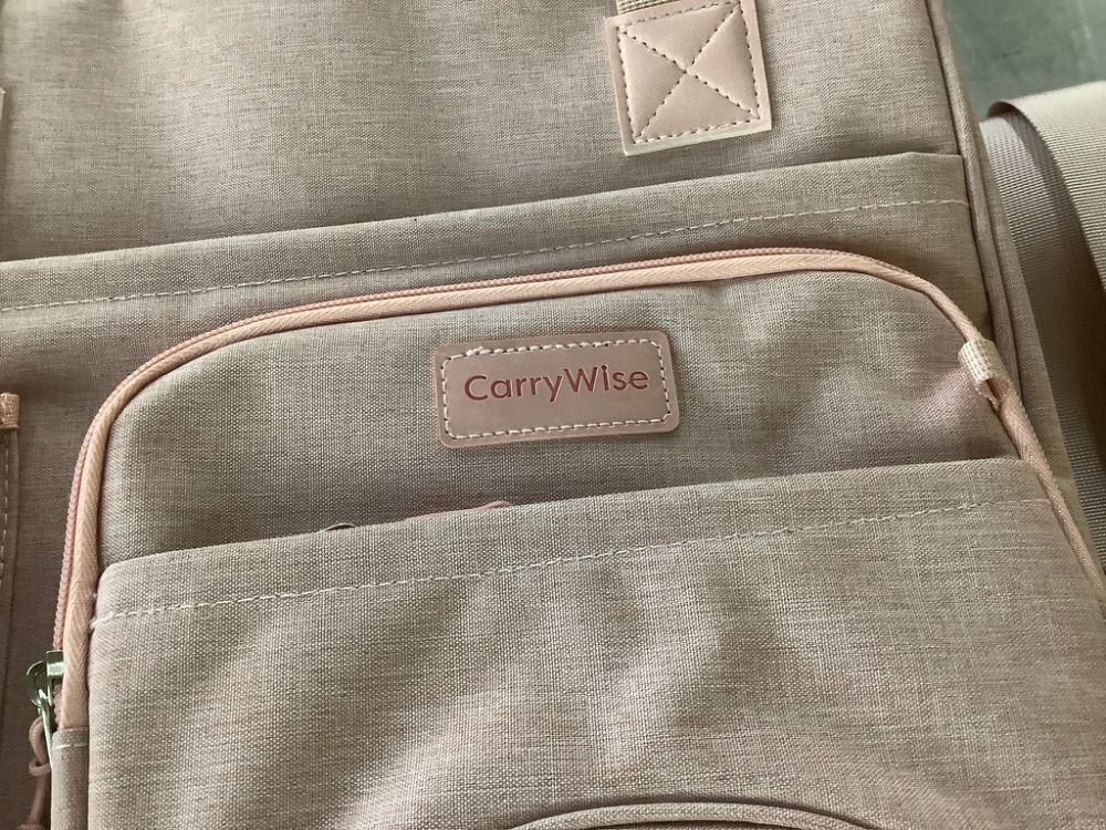 Zip Up Binder Organizer with Strap - Image 3 - Lot 369