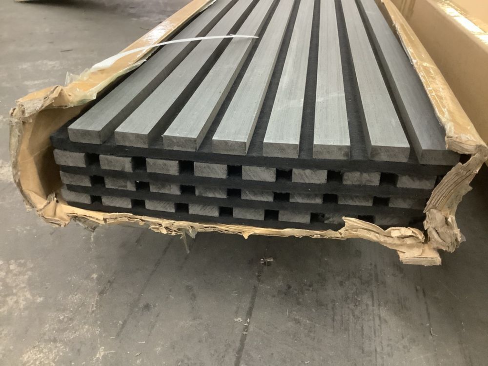 Lot of (2) 4-Piece Wood Slat Acoustic Panels - Damage on a Few Pieces - Image 4 - Lot 148JF