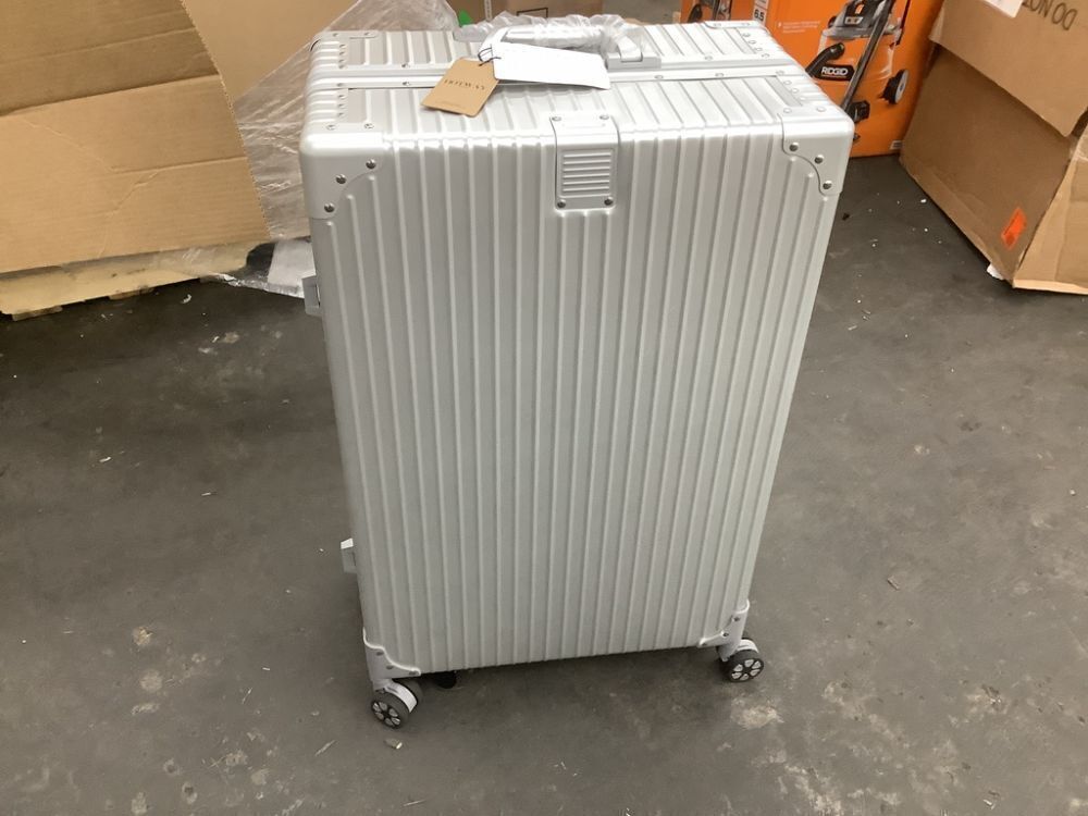 HotWay 28 Inch Checked Luggage with Aluminum Frame - Image 2 - Lot 149JF