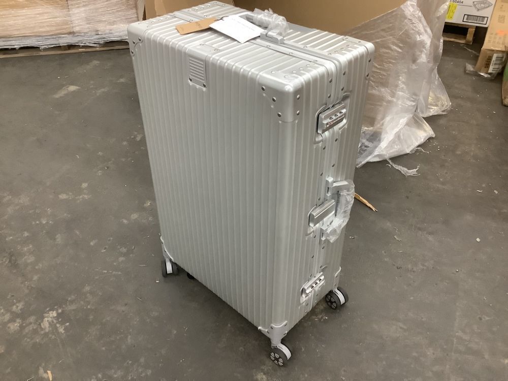 HotWay 28 Inch Checked Luggage with Aluminum Frame - Image 3 - Lot 149JF