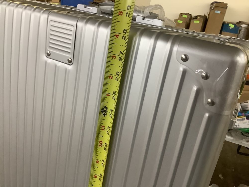 HotWay 28 Inch Checked Luggage with Aluminum Frame - Image 11 - Lot 149JF