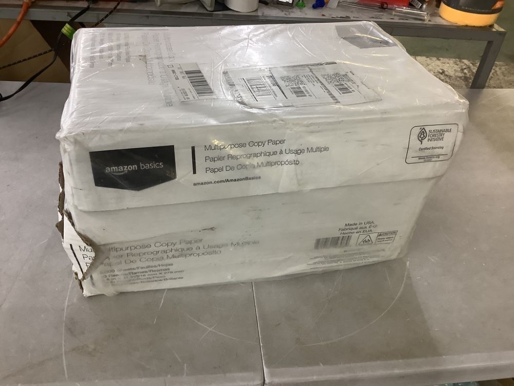 Amazon Basics Multipurpose Copy Paper, 20 lb, 8.5 x 11 Inches, 92 Bright, 5000 Sheets - Image 1 - Lot 640JF